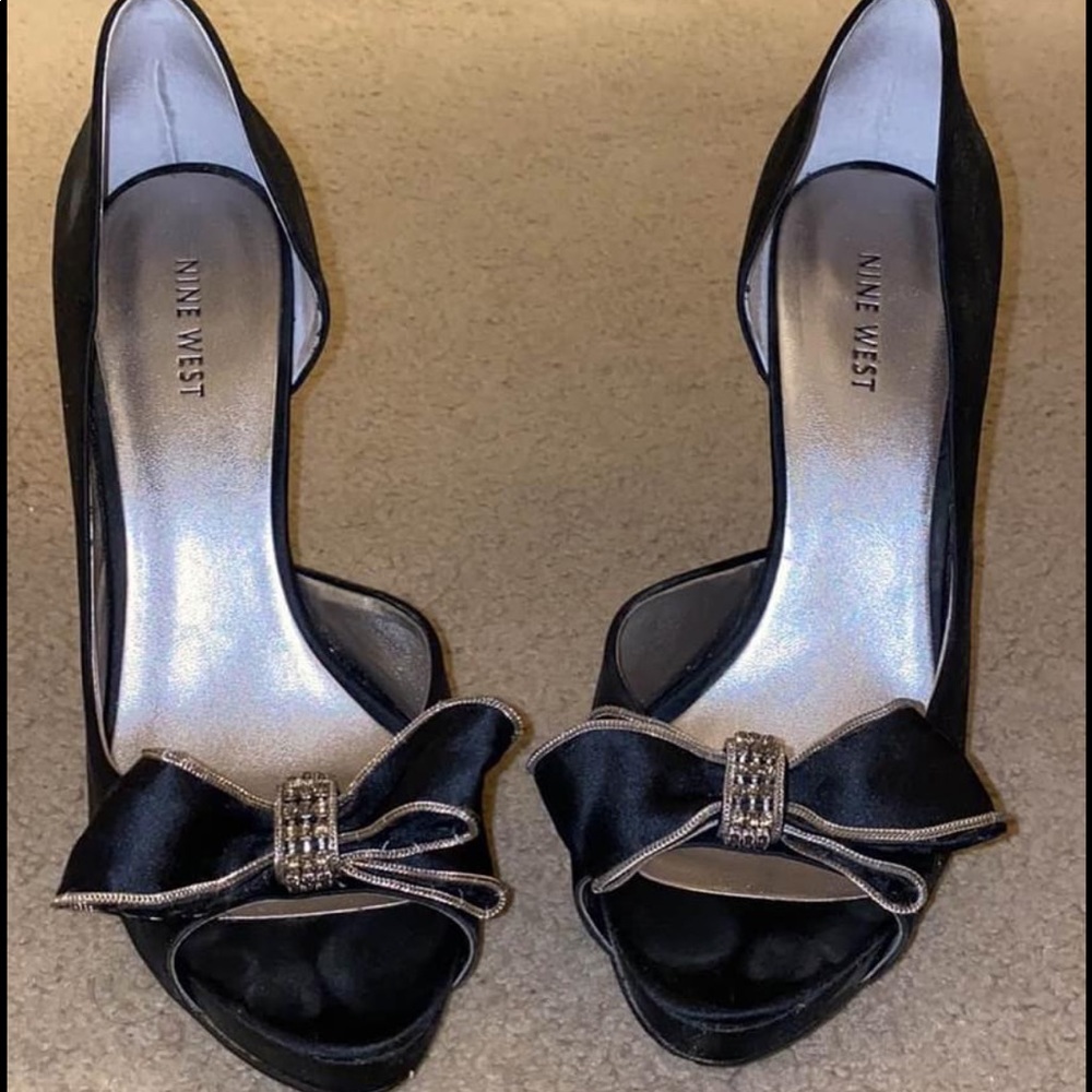 Nine West Rhinestone Bowed Dress Heels